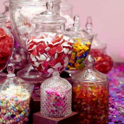 How To Create The Perfect Lolly Buffet